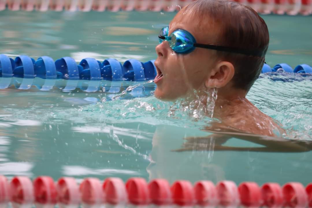 Child swimming lesson in Richards Bay learning to swim with instructor
